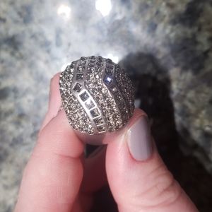 Lia Sophia ring Liam Family Collection size 9 Silver Rhinestones